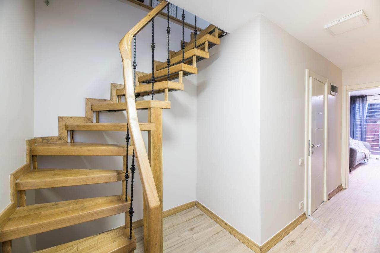 Elegant 2 Bedroom Duplex House With Garden In Cihangir Apartment